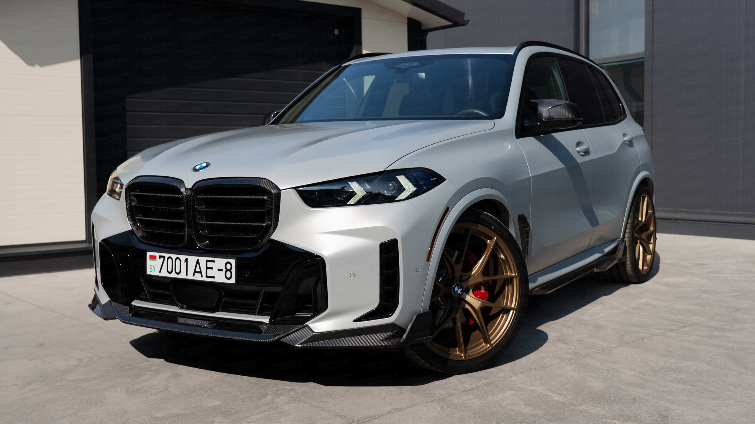 Тюнинг BMW X5 G05: Карбоновый обвес