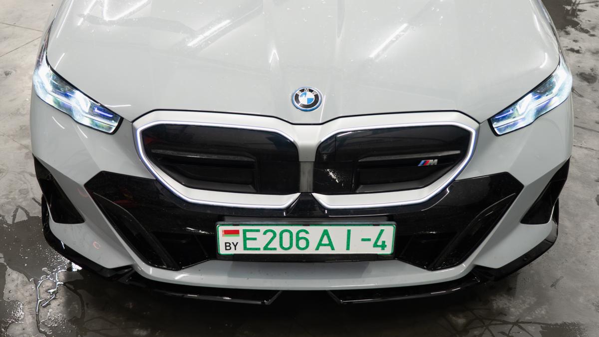 Передний сплиттер в стиле M Performance BMW i5 G60